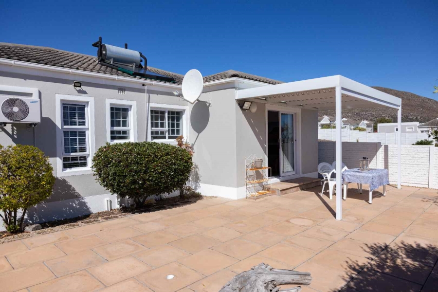 3 Bedroom Property for Sale in Capri Western Cape